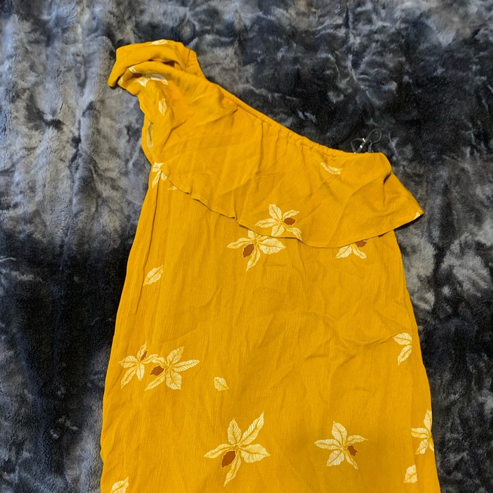 Mossi no supply Co one shoulder dress